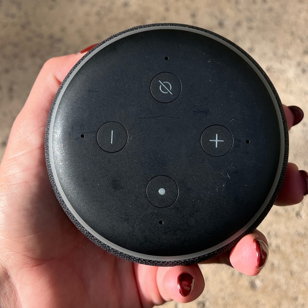 Two Amazon echo dots 3rd generation - Picture 5 of 7